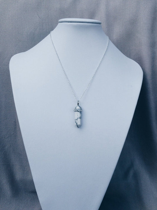 Howlite Silver Crystal Necklace, White Howlite Healing Stone Jewelry, Marble Necklace for Women