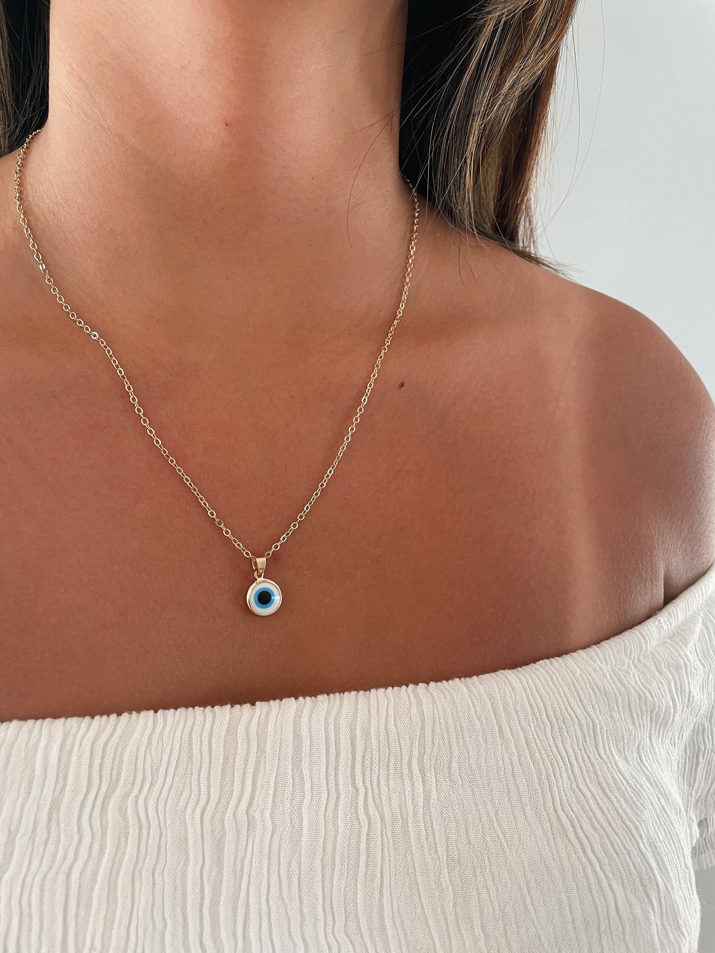 EVIL EYE NECKLACE, Round Rainbow Blue Eye Pendant, Protection Necklace for Women, Bridesmaid Jewelry, Gift for Her