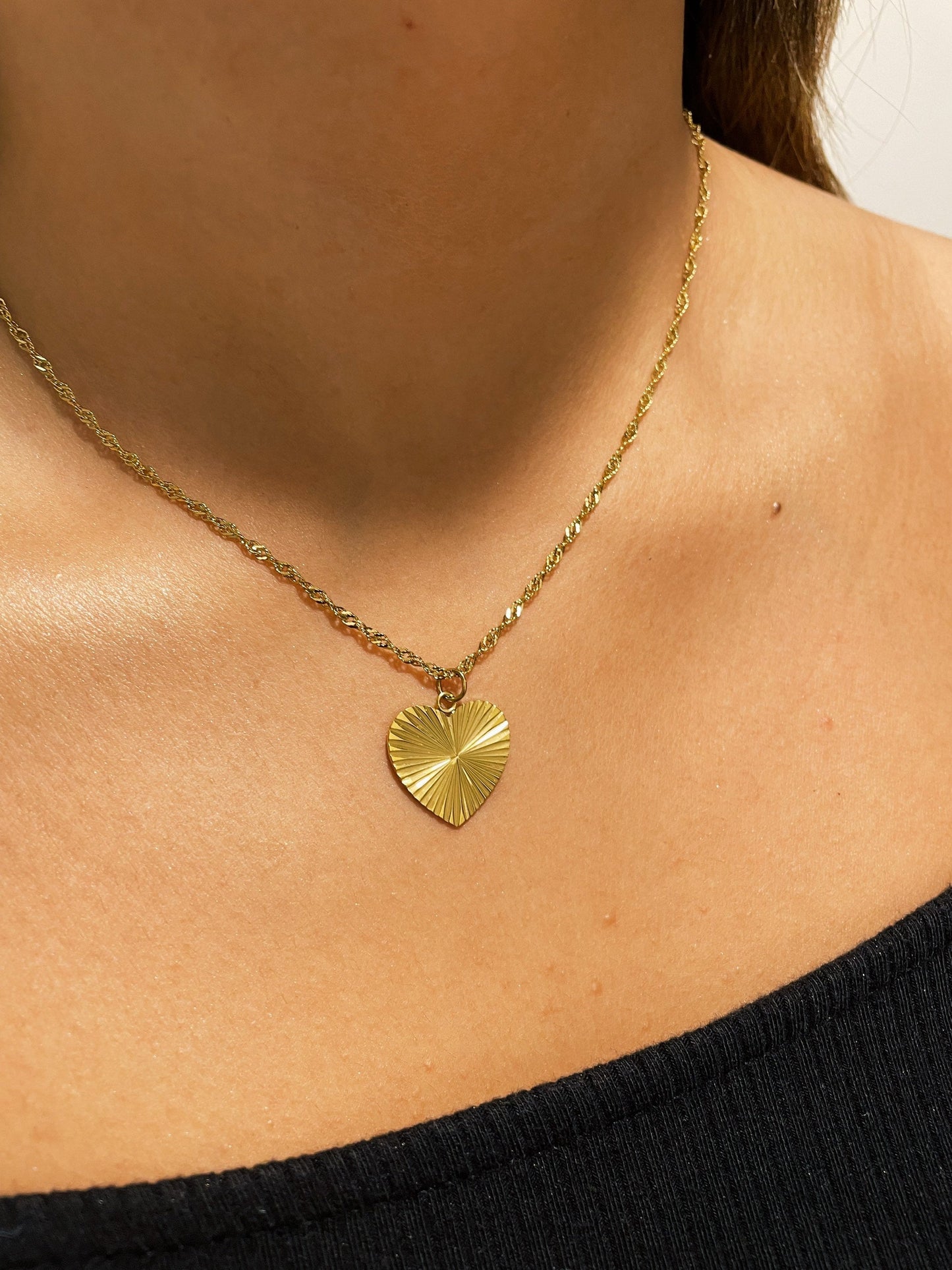 Sunburst Heart Necklace - 18K Gold Stainless Steel Necklace - Shining Sun Heart Pendant, Birthday Gift for Girlfriend